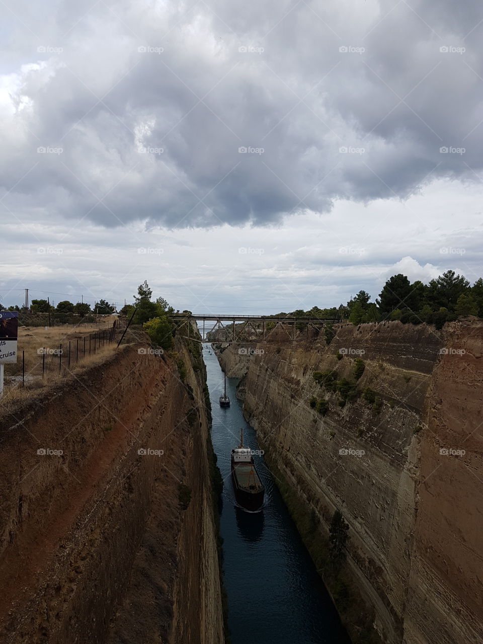 Italia and greece water sky cloud corinthe boat