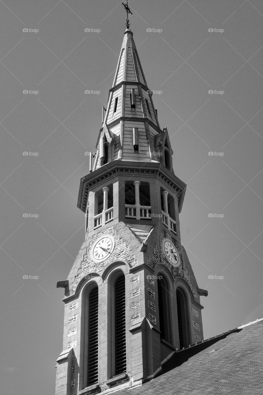 Church steeple of the church of Saint-Lyphard (B&W)