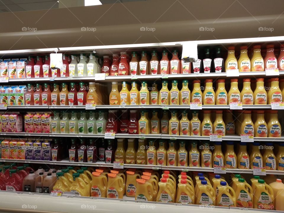 Publix, aquí encuentro el delicioso jugo de naranja Tropicana.