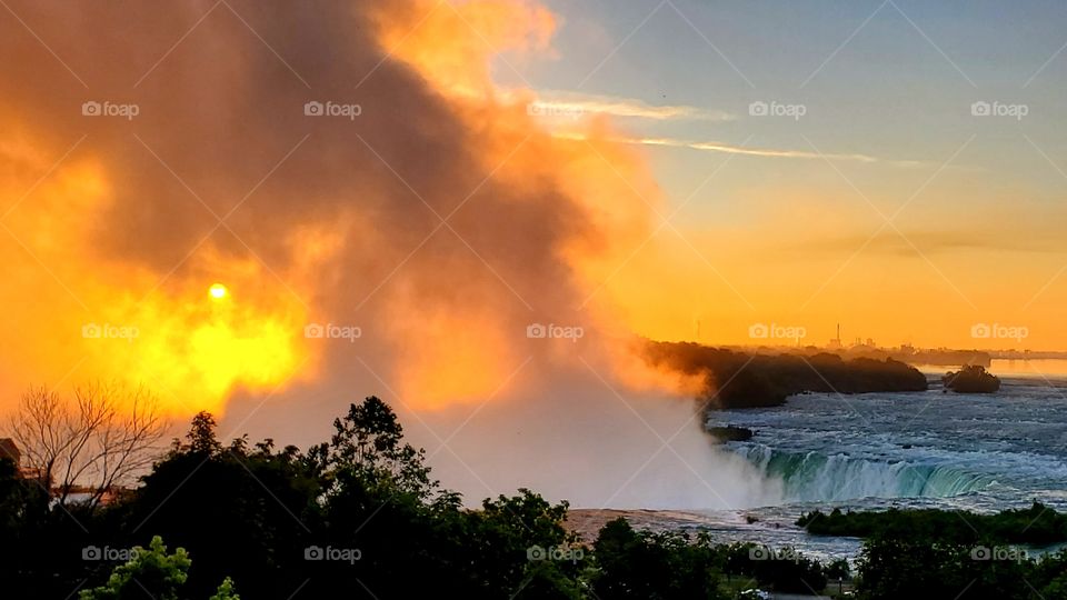 Beautiful Niagara morning over the falls