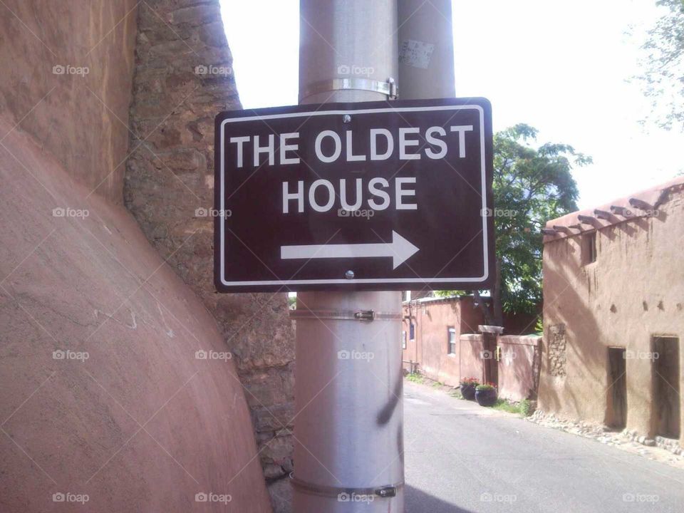 Directions to the oldest house in the USA