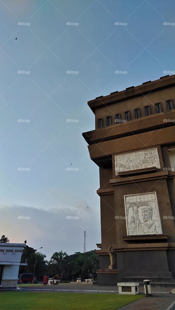 simpang lima gumul Kediri pagi hari