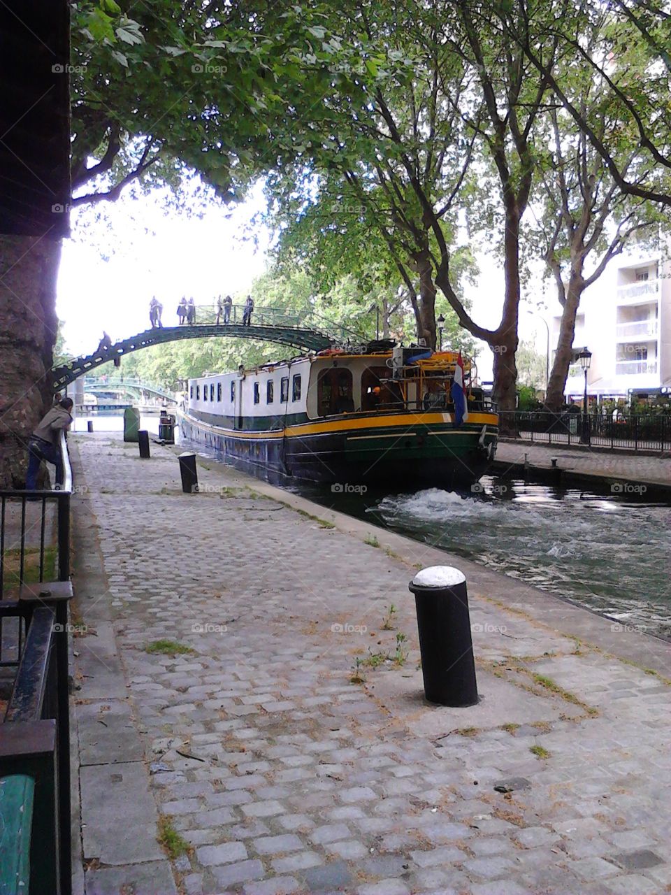 boat in the Sena Paris