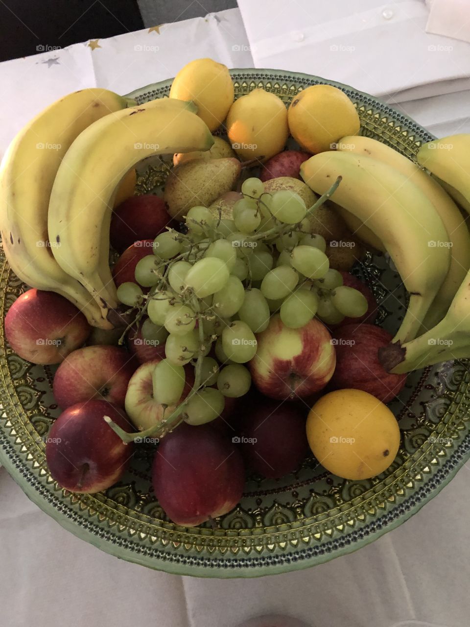 Delicious bowl of fruit 