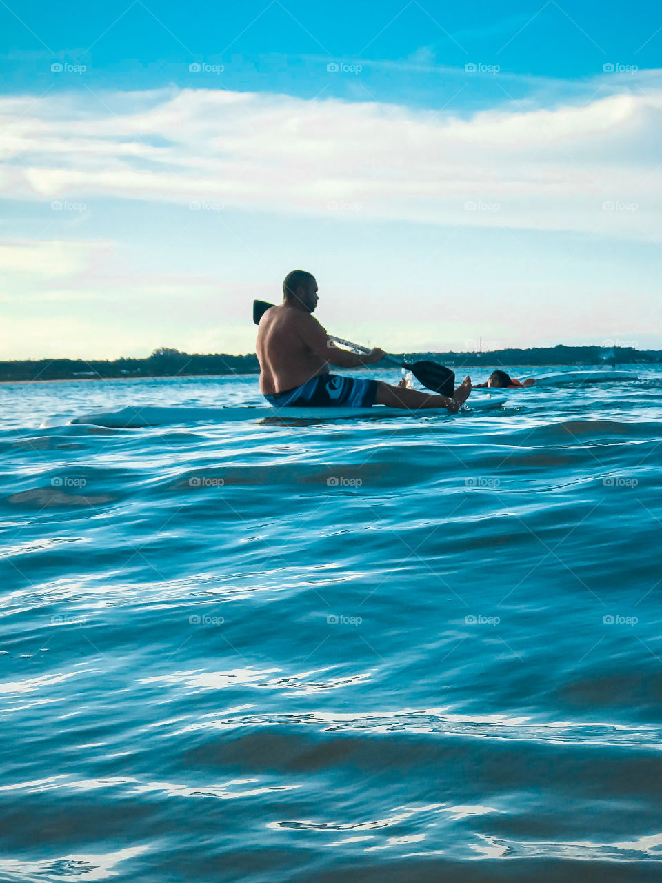 The stand up paddle is a mixture of leisure with quality of life and, mainly, the possibility of being in contact with nature.