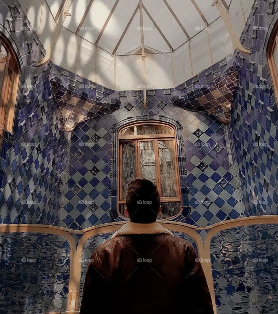 Looking for the stars. Discovering Casa Batlló in Barcelona.