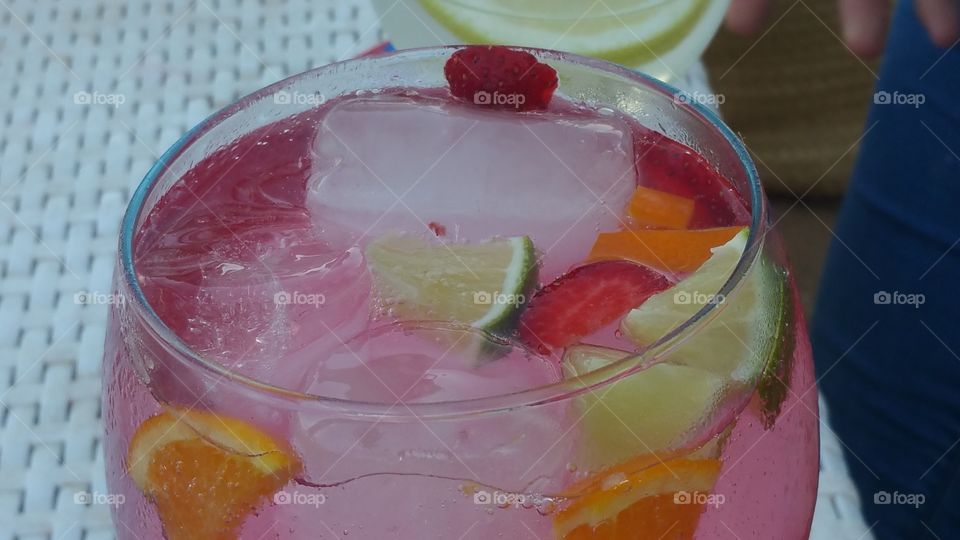 ice fruits glass