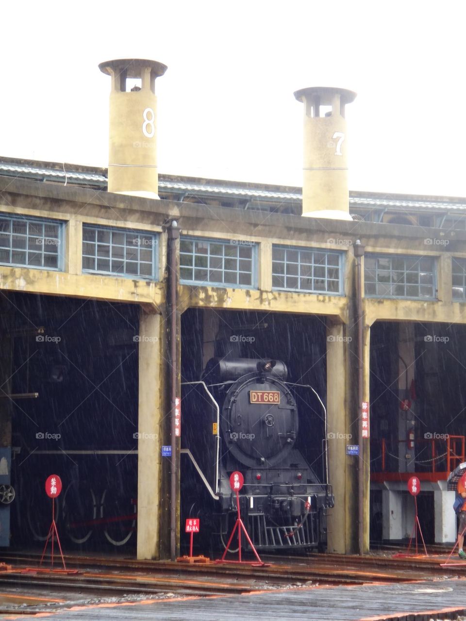 Changhua Roundhouse is a railway roundhouse operated by the Taiwan Railway Administration . The roundhouse is located directly north of Changhua railway station. Built in 1922, it is the only surviving railway roundhouse in Taiwan.