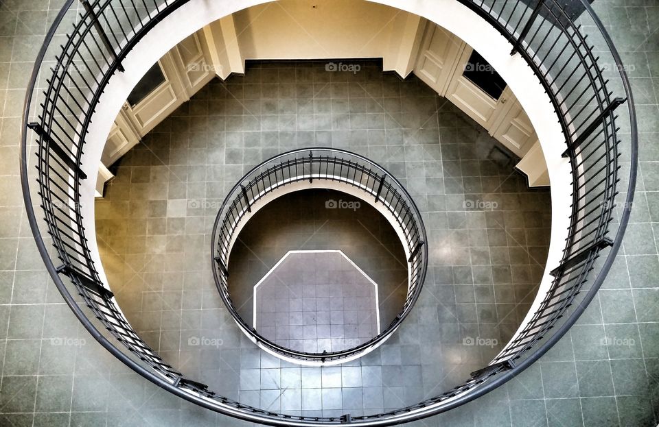 Stairway ellipse