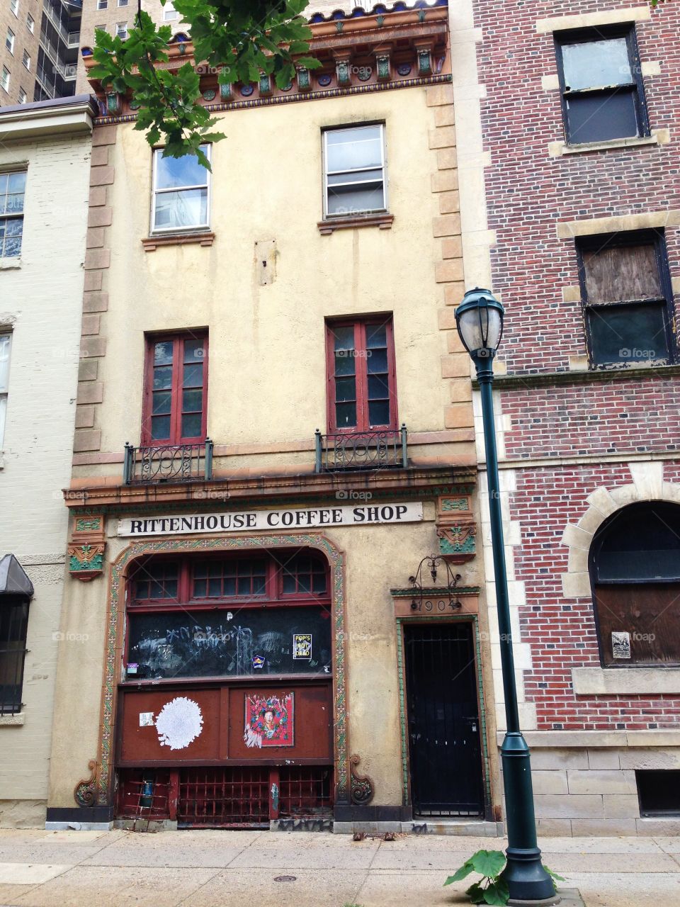 Rittenhouse Sq. The abandoned coffee shop.