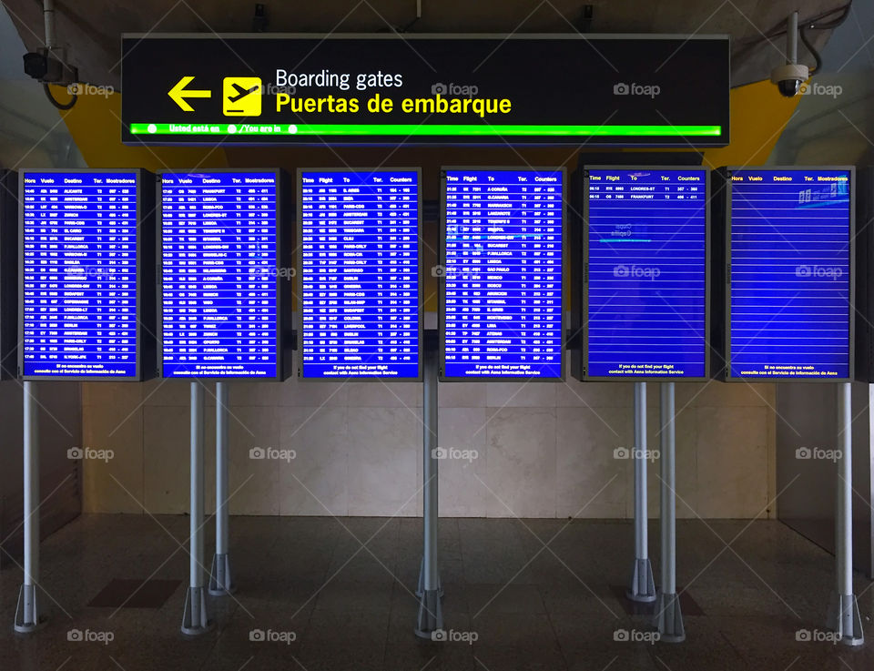 Boarding gates