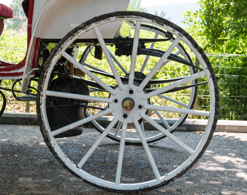 Carriage wheel
