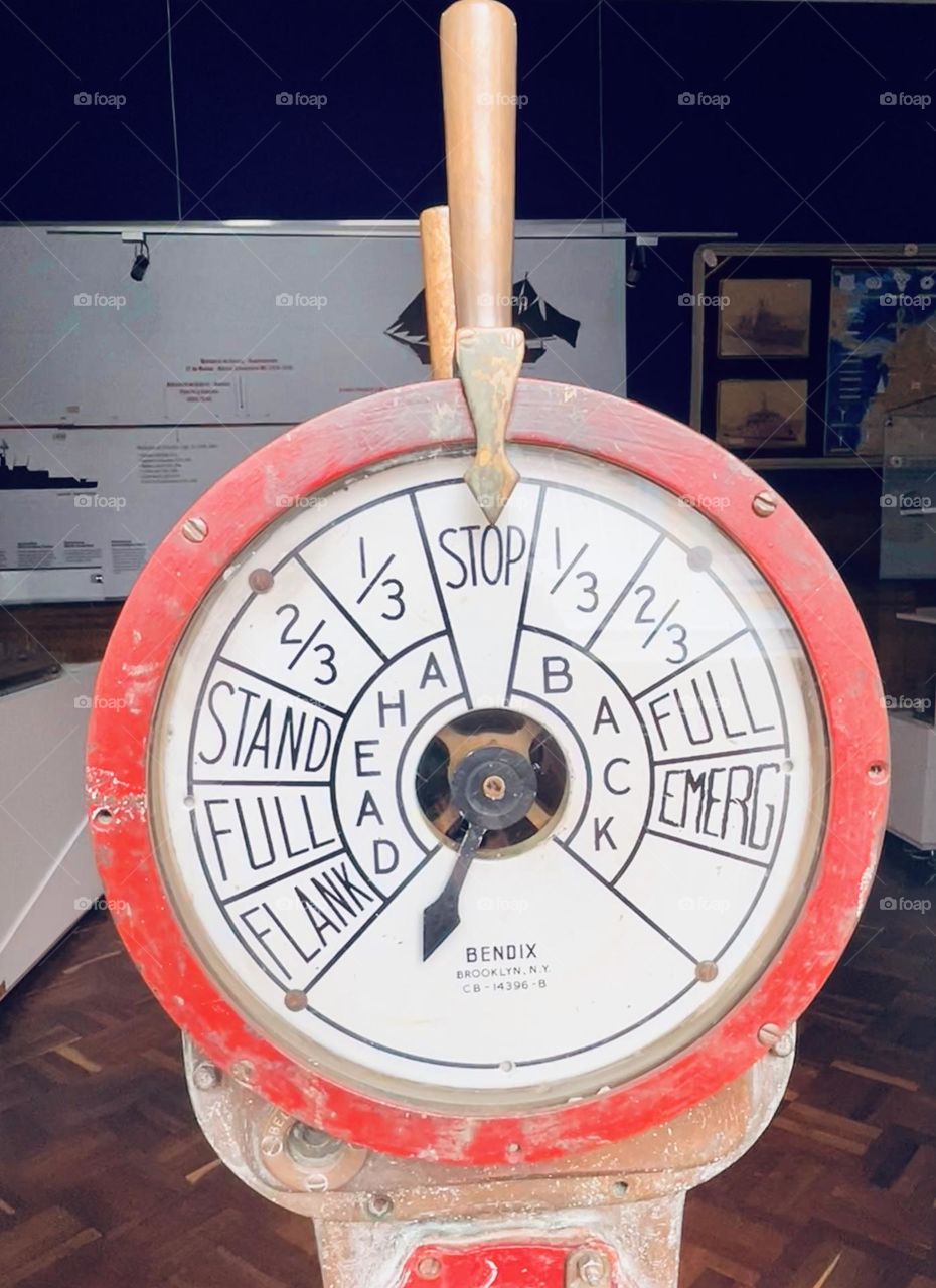 weighing machine at the army museum 