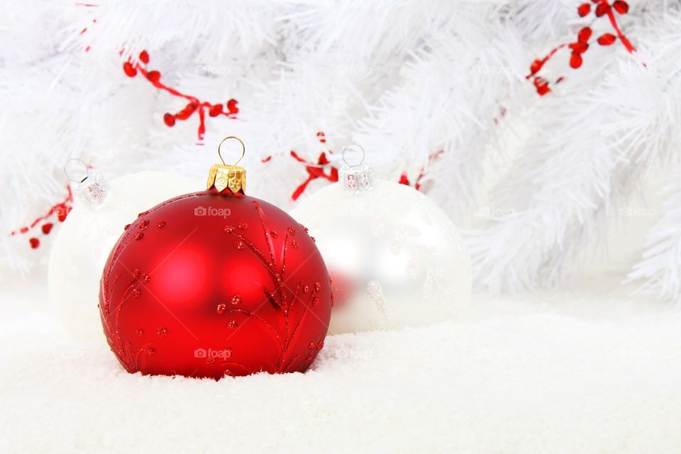 christmas red ball