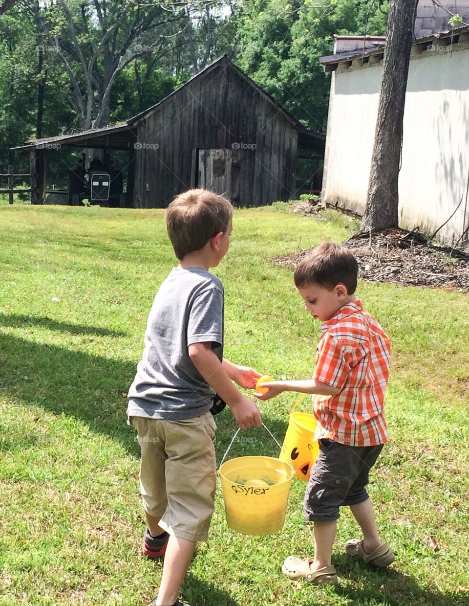 Sharing easter eggs 