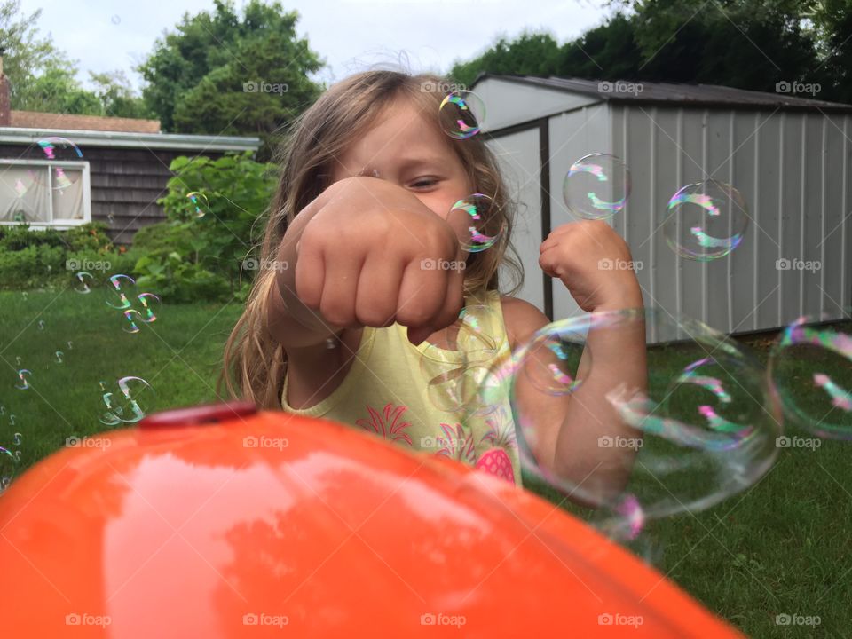 Bubble smash!. Interesting ways to pop bubbles
