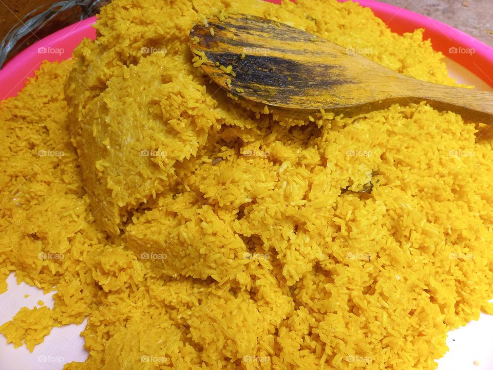 This dish is made from rice cooked together with turmeric and coconut milk and spices