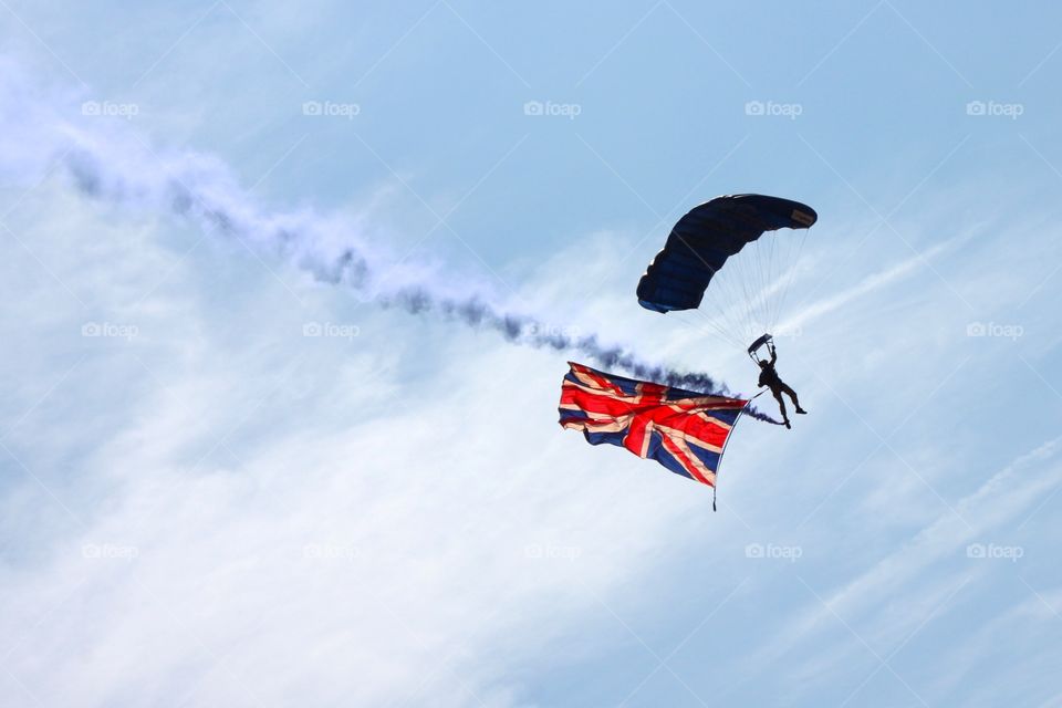 Parachute jump with Union Jack 