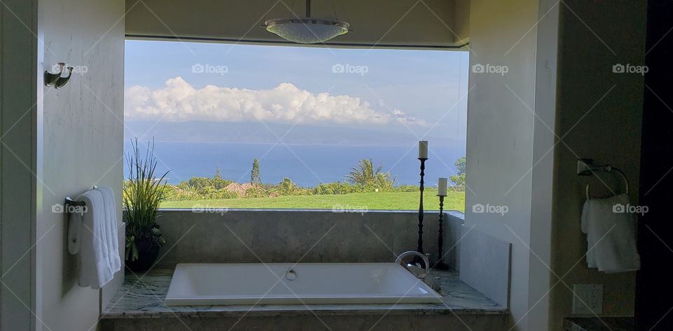 Master bathroom in Plantation Estates at Kapalua Maui
