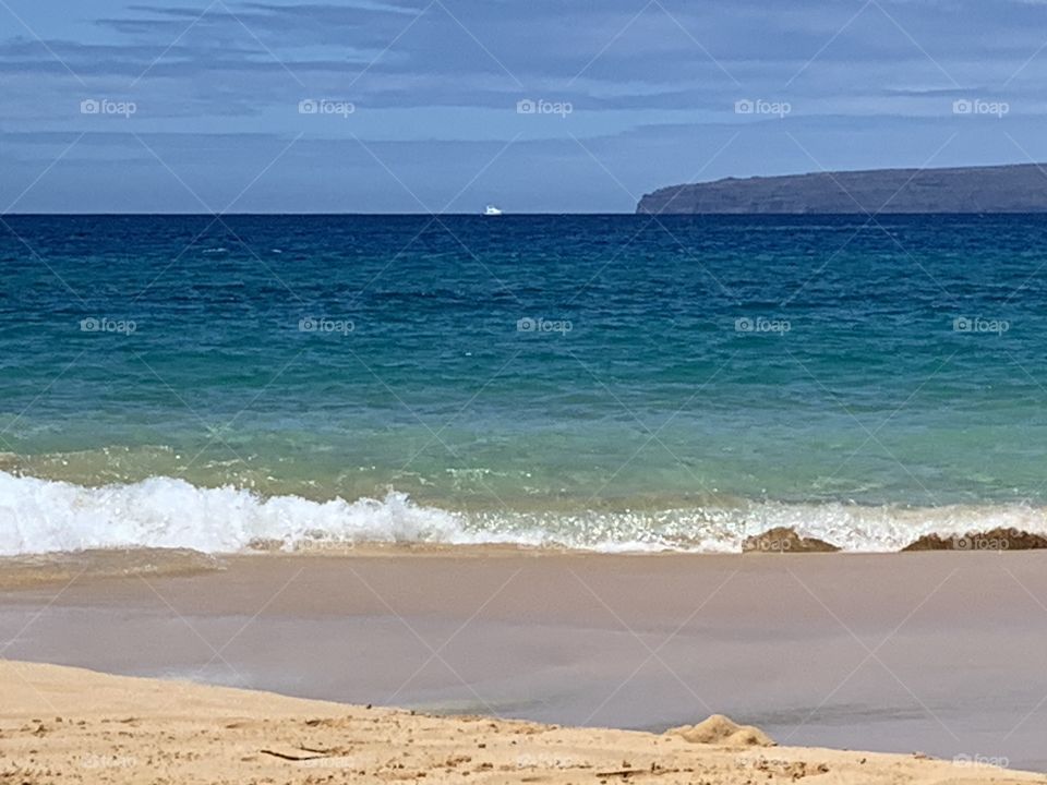 Maui beach with rolling waves