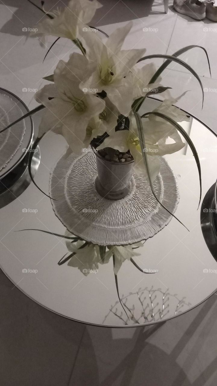 Artificial white rose

￼