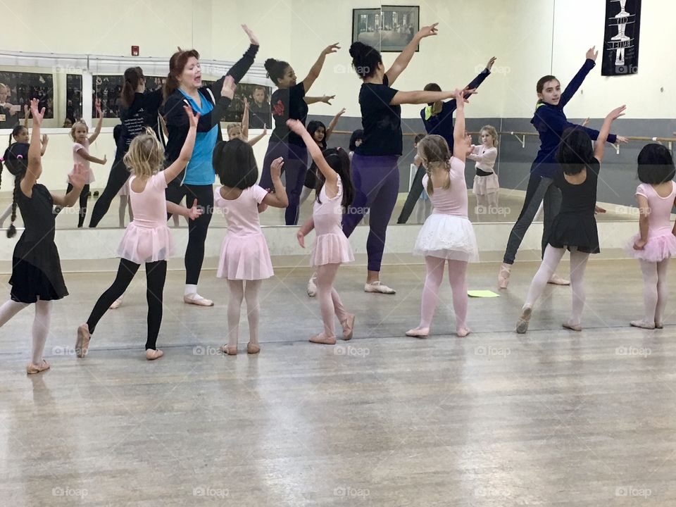 Ballet class 