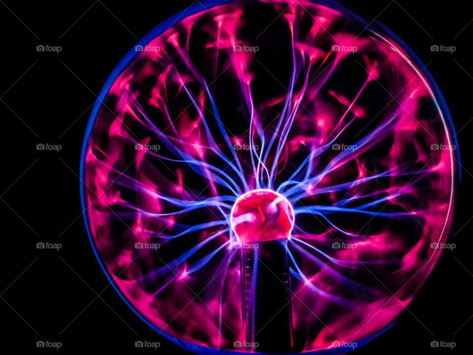 Plasma ball electricity