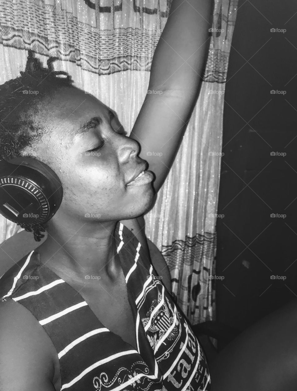 when you hear your favorite song, you get all in the mood to vibe along even when you don't feel like, it will enlighten your spirit, refresh your mood and give you happiness. glimmer time.