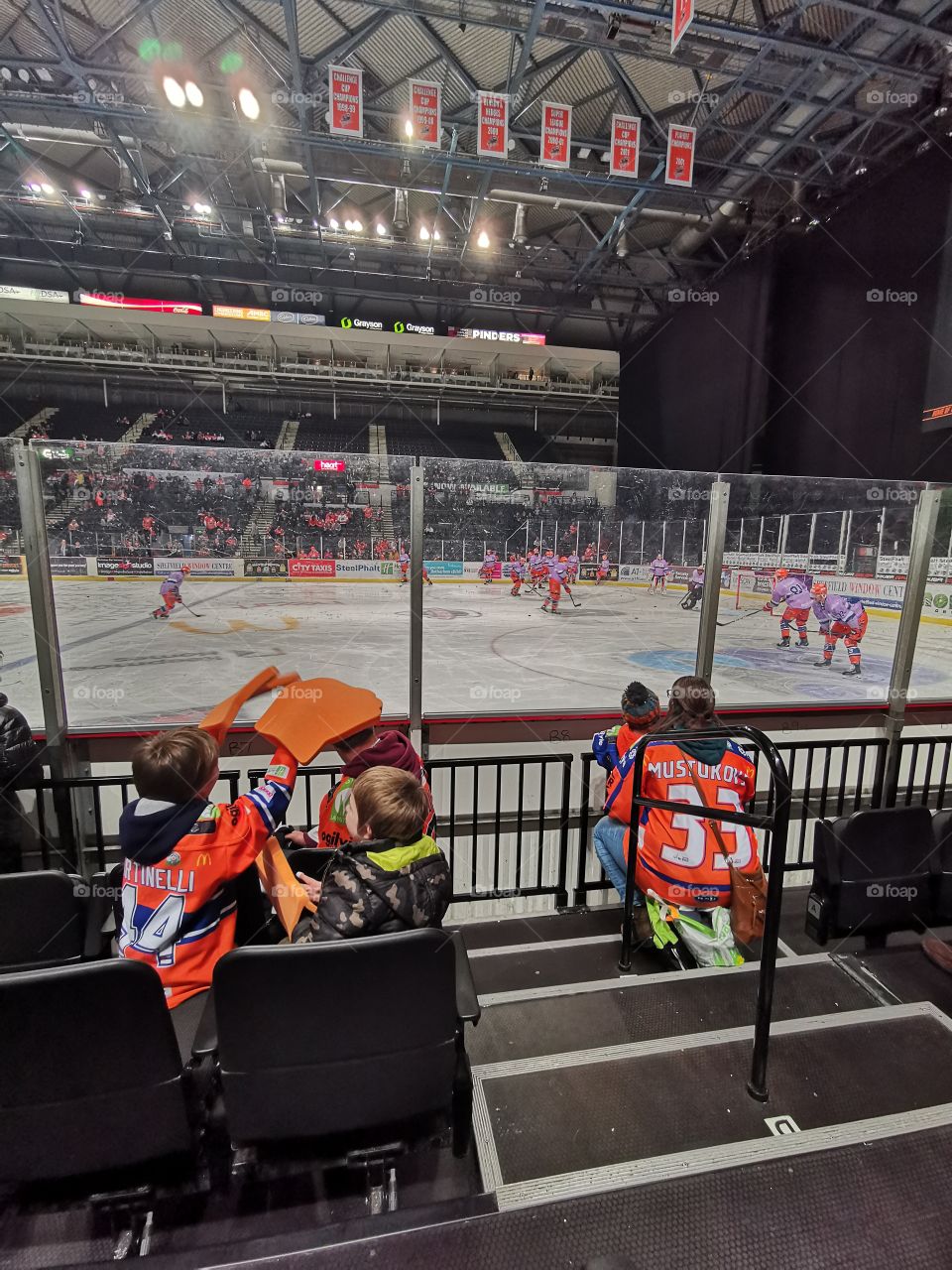 Love me a bit of ice hockey on a Sunday with the Sheffield Steelers, working on the shots so sorry if they are not perfect.