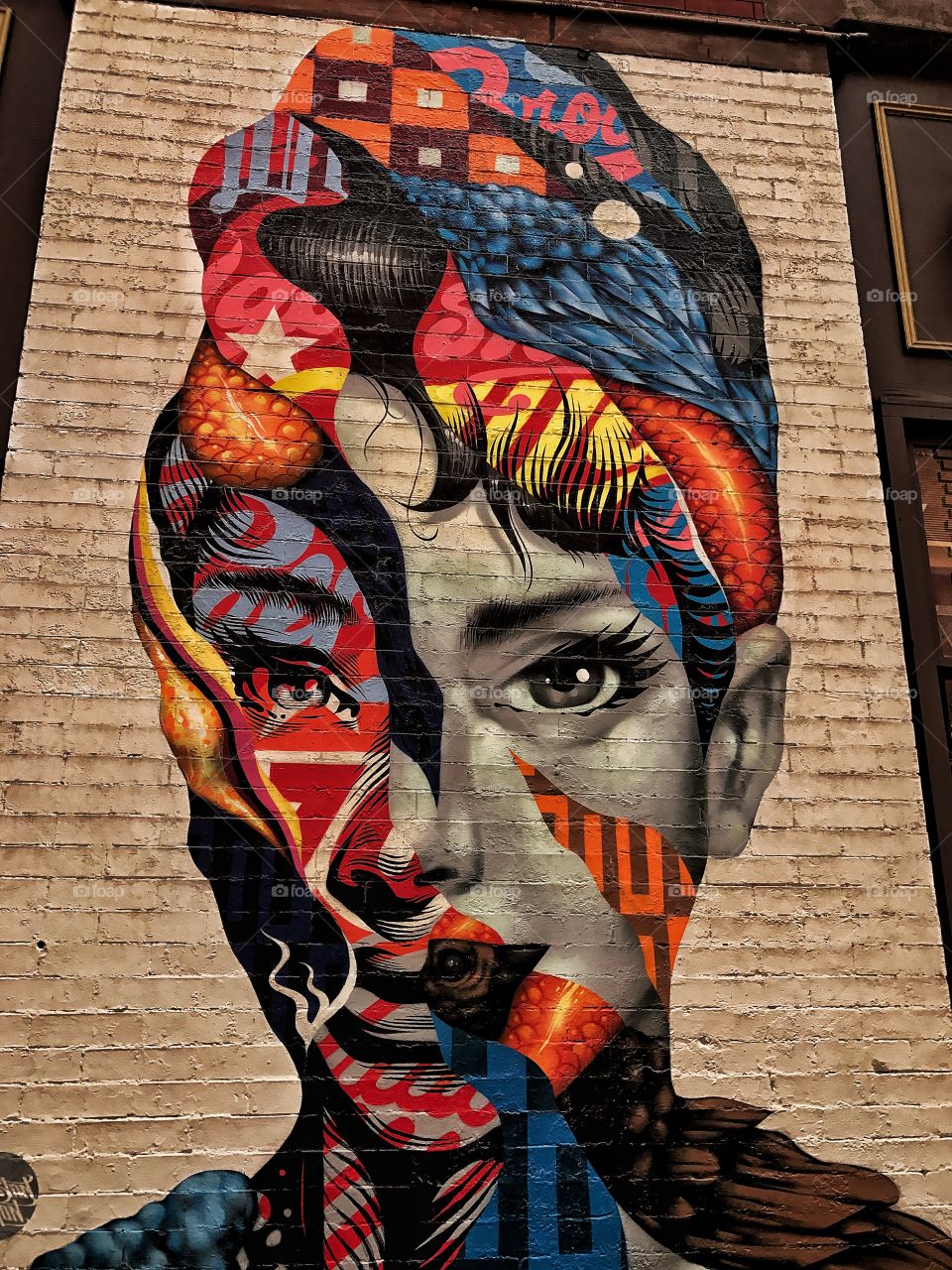 Audrey Hepburn street art
