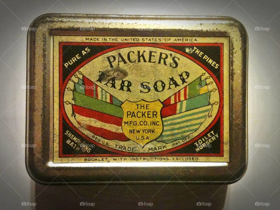 Packers Tar Soap Vintage Tin