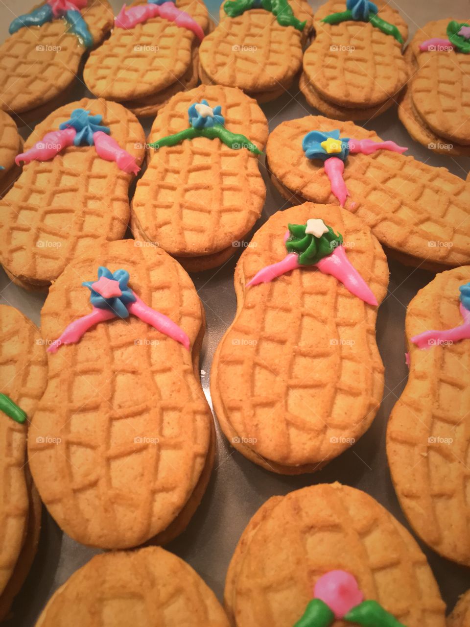 Backed cookies with decored cream