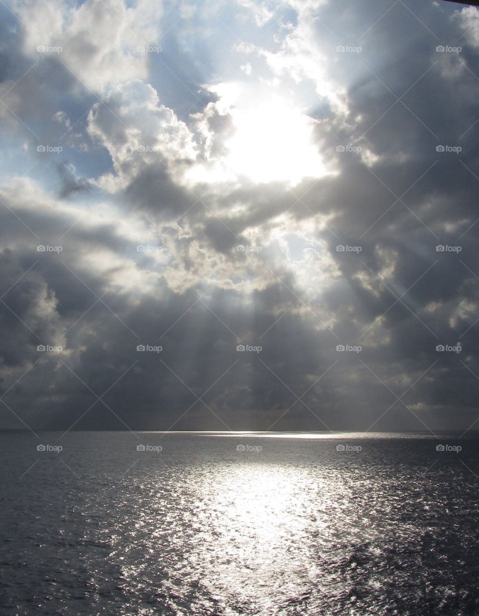 Sun on Ocean preSunset