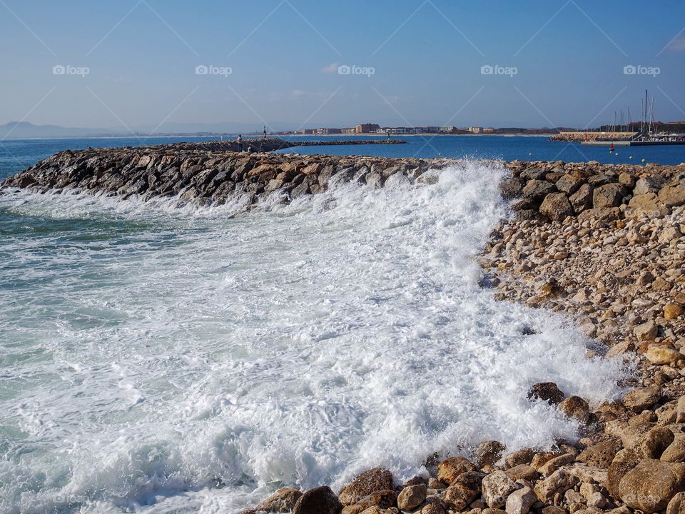 Mar,costa,roca,piedra,corta olas,costa brava,agua,dia,sol