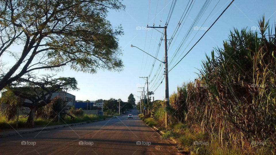 ..." Quem é caipira como eu conhece essa linda canção. nossa paisagem com céu azul!