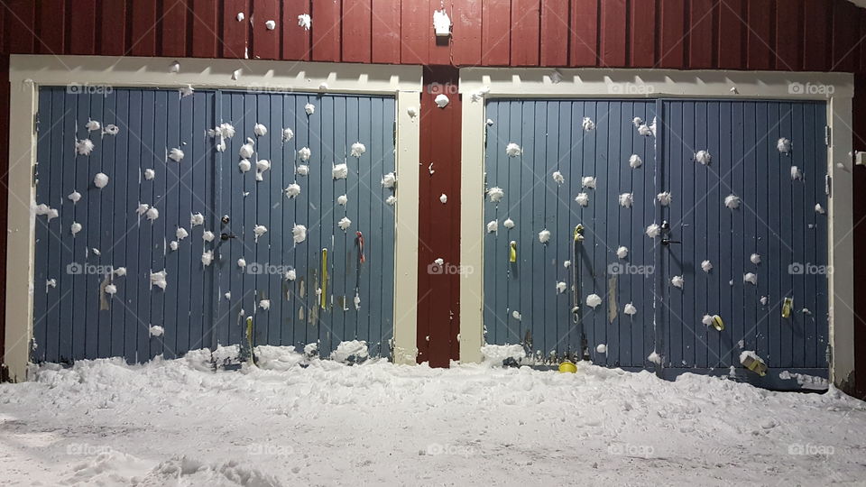Snowballs fight