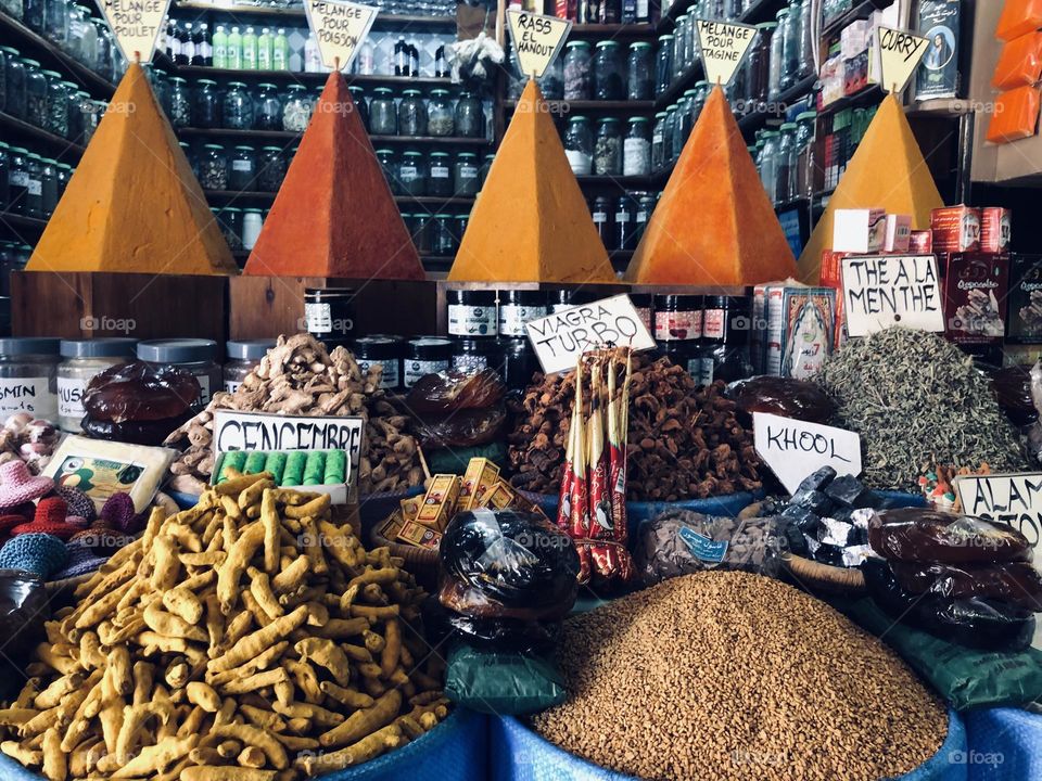 Multicolour spices