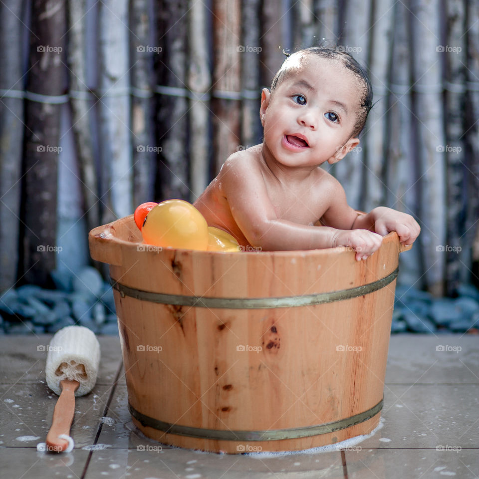 baby bath time