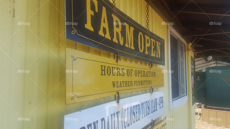 farm open sign