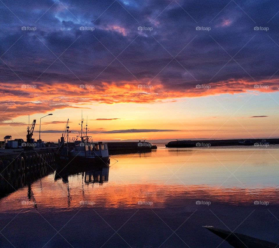 Sunrise in the harbour