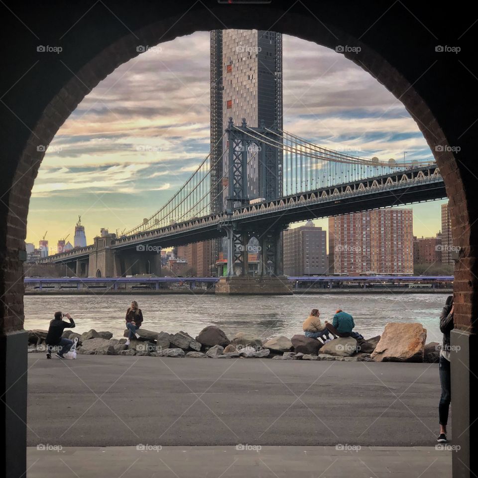 Frame Manhattan Bridge. Dumbo Brooklyn NY 