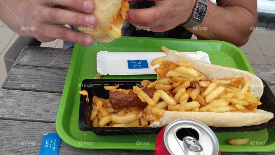 special belcanto, bread and fries