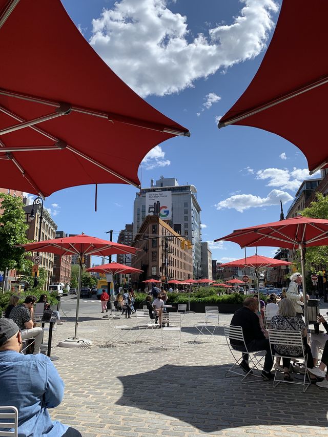 Under red umbrellas 