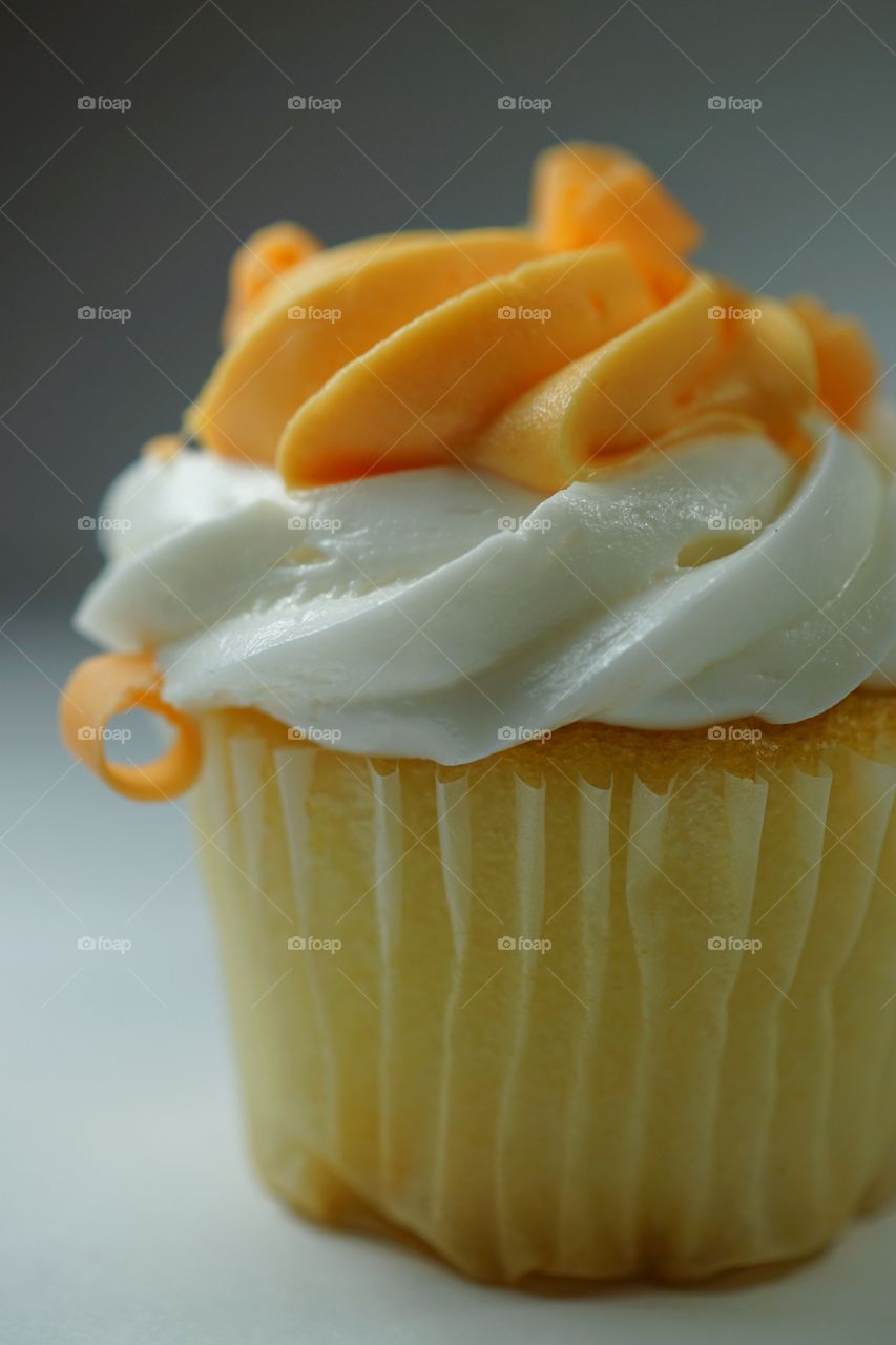 Peach cupcakes 