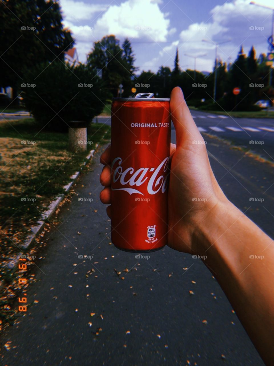 Coca-Cola. Taste the feeling. 