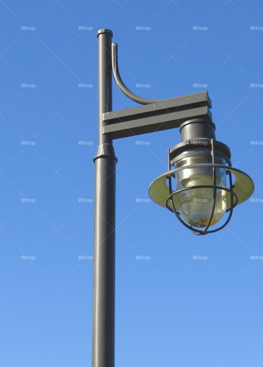 Lamp pole