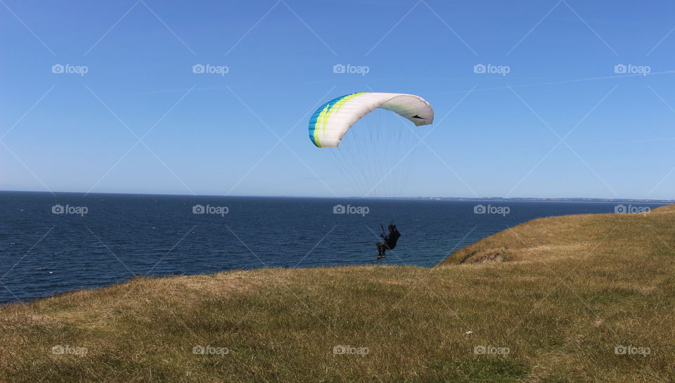 Paragliding, Kåseberga, Skåne.