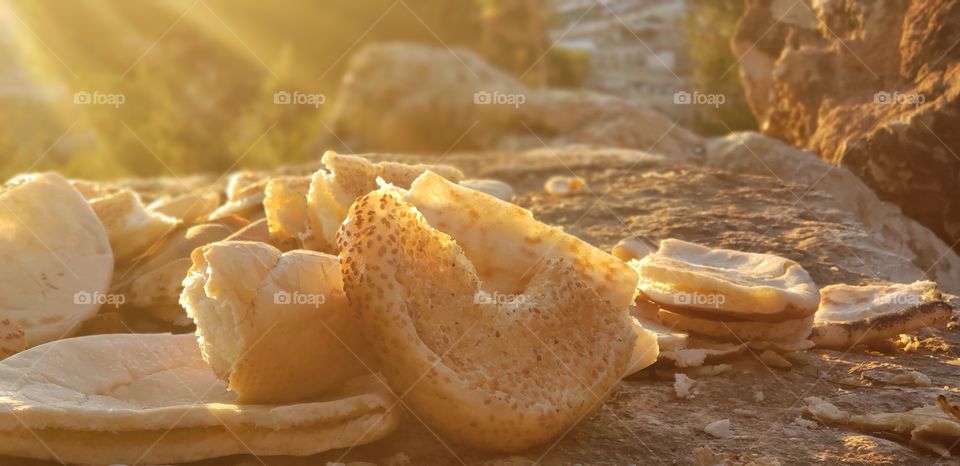 Sunset pita bread picnic