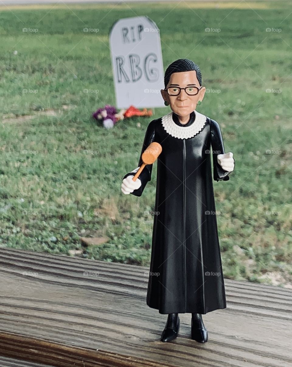 
At today’s vigil, we gathered to honor the legacy of Justice Ruth Bader Ginsburg. Justice’s Ginsburg’s towering intellect, tenacity and devotion to our nation’s founding ideals of equality and justice inspired millions around the world