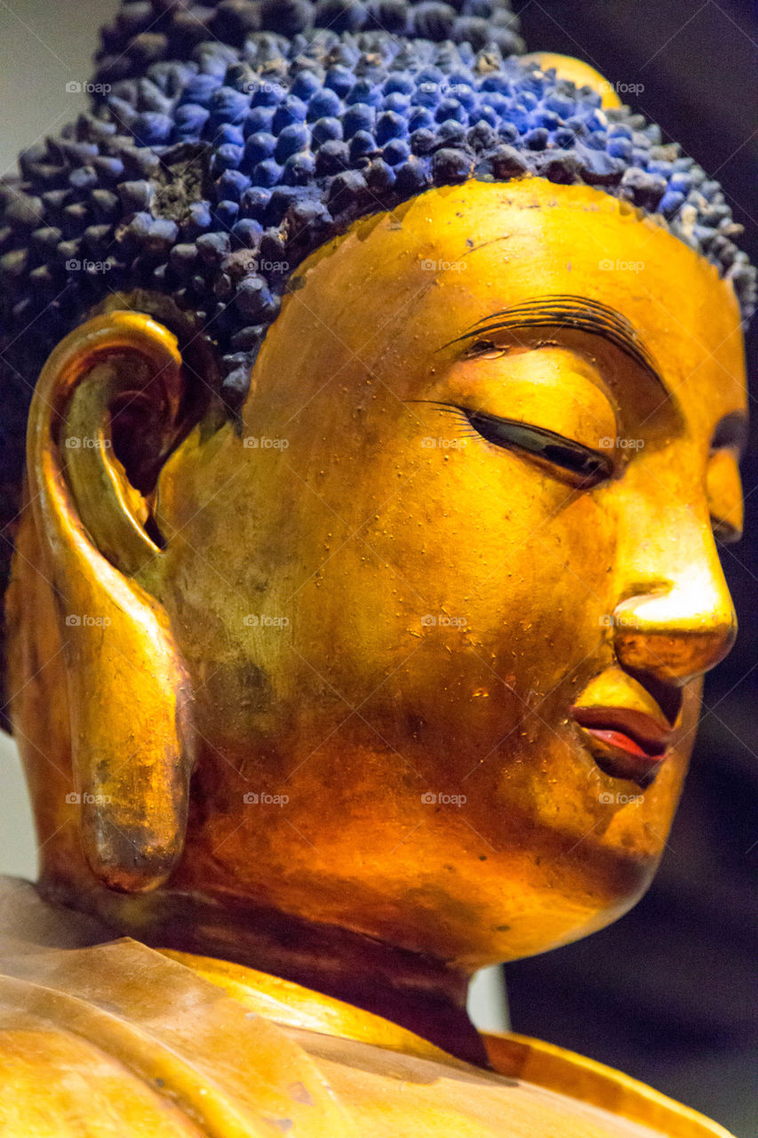 Buddha statue